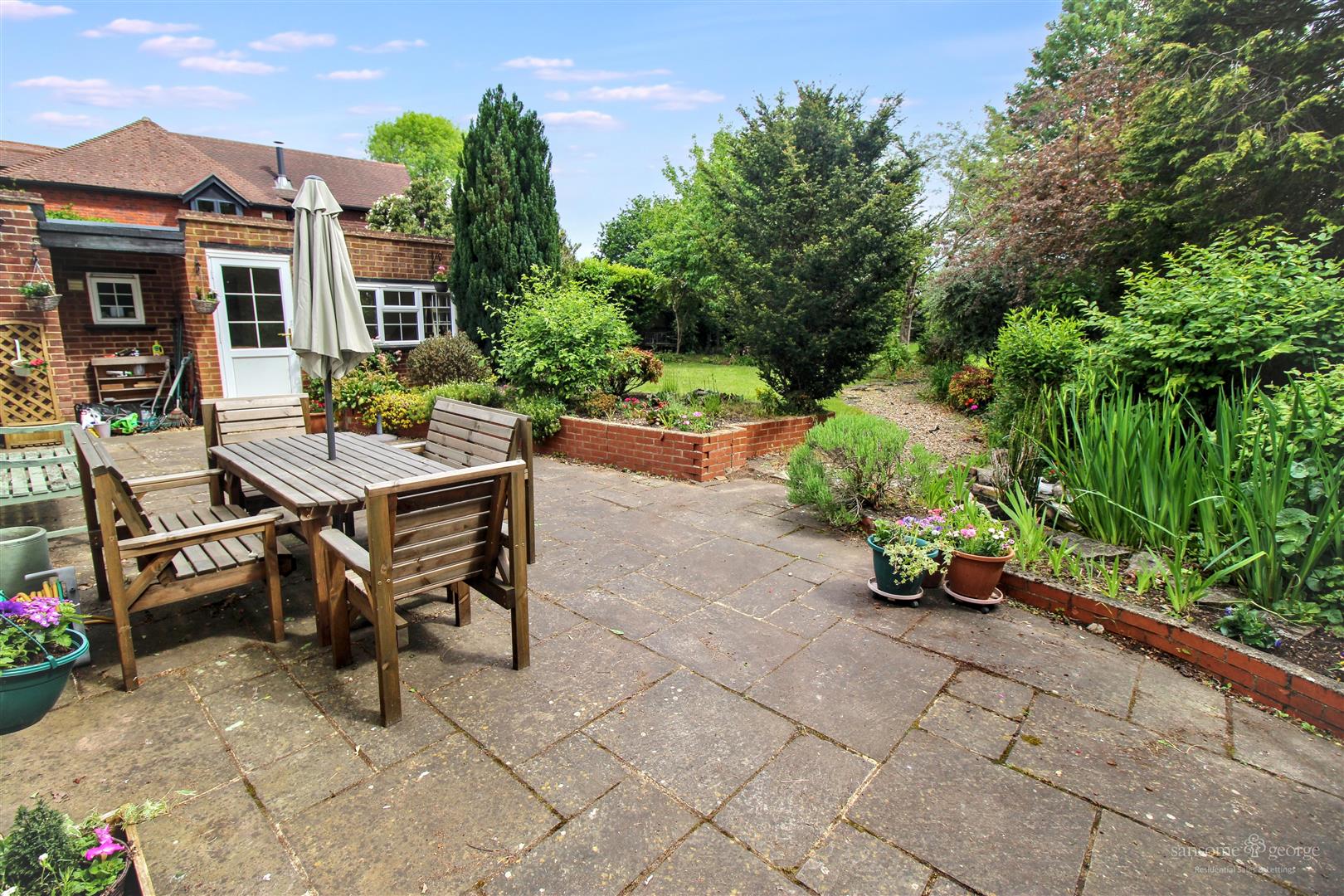 New Lane Hill, Tilehurst, Reading